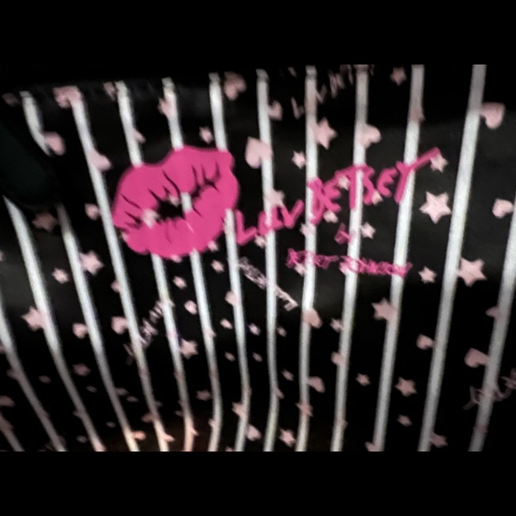 Betsey Johnson Weekender bag. Brand new with tags! - Picture 7 of 17